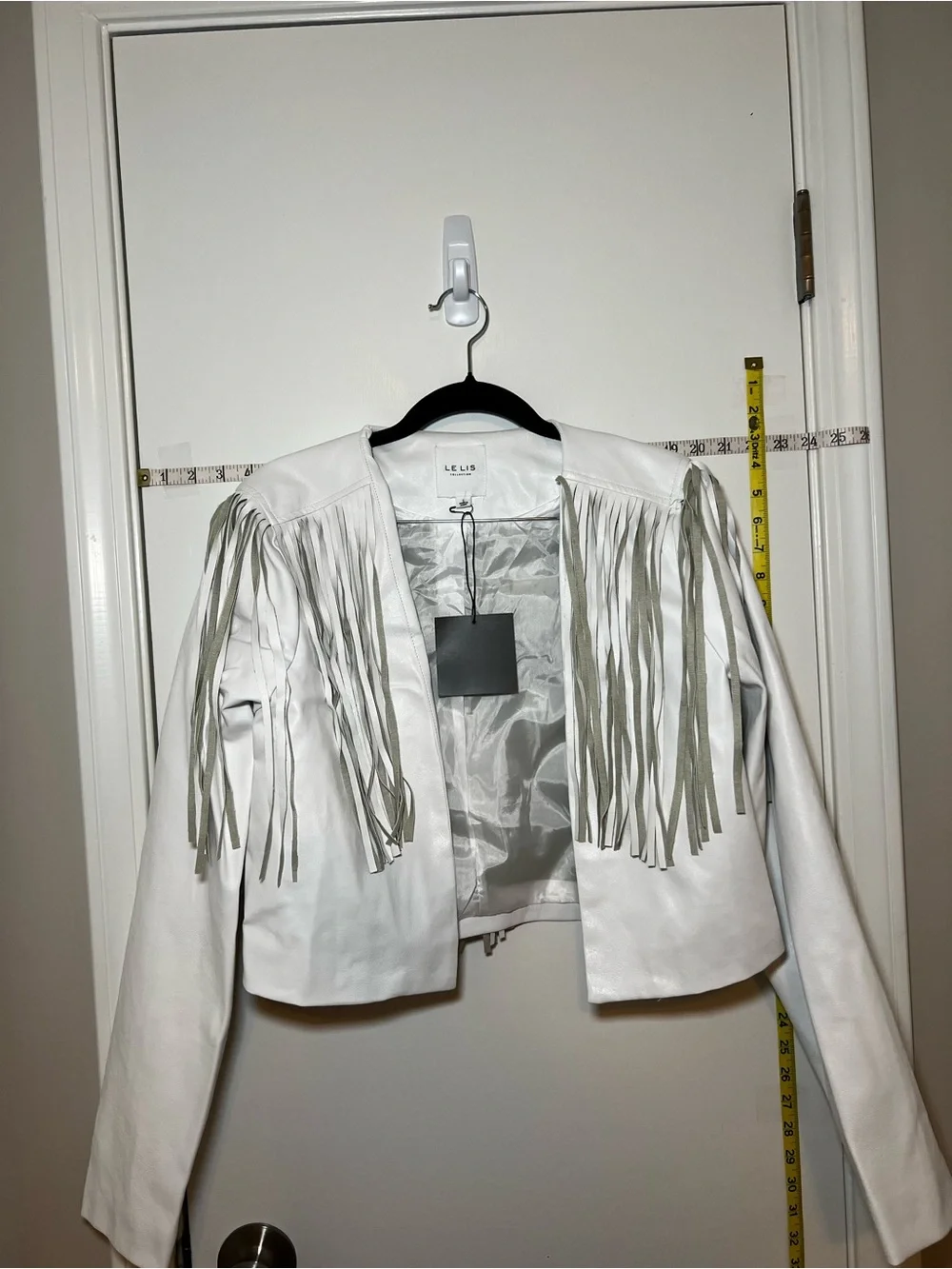Le Lis NWT White Fun Fringe Faux Leather Cropped Jacket V Back Detail